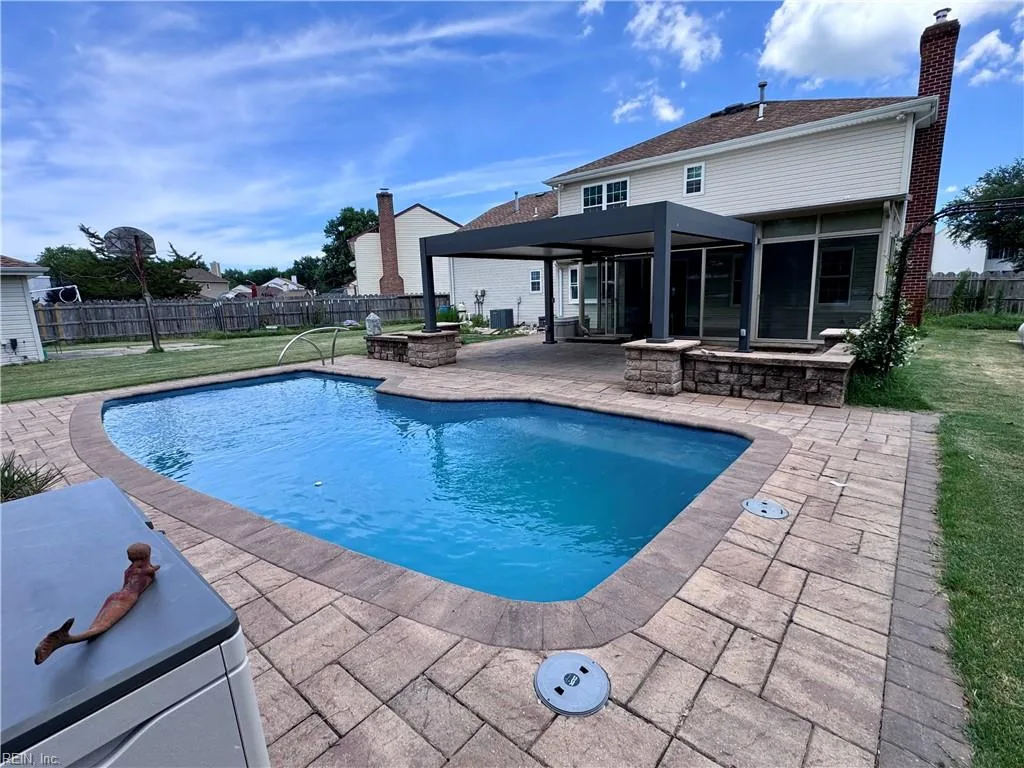 1868 Haverhill DR, VIRGINIABEACH VA 23453