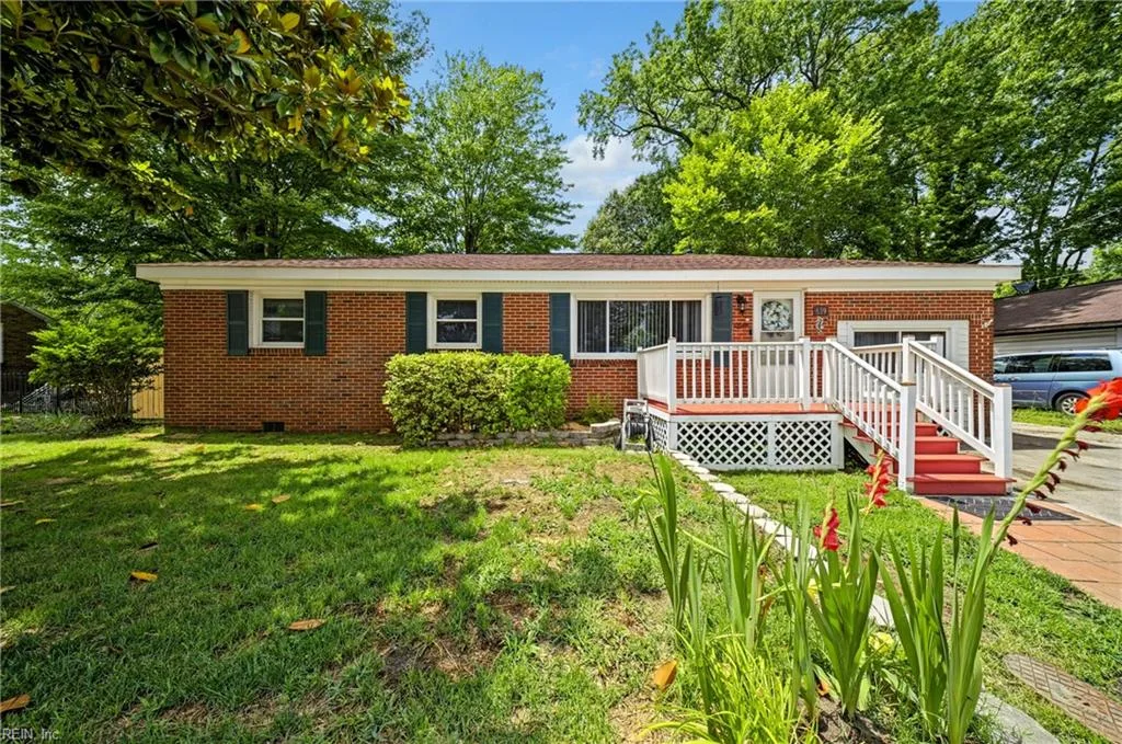 659 S Rosemont RD, VIRGINIABEACH VA 23452