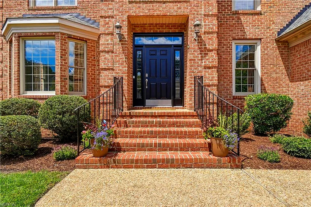 115 Brian Wesley Ct, Yorktown — photo