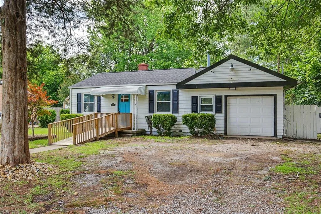 117 Beaton DR, PORTSMOUTH VA 23701