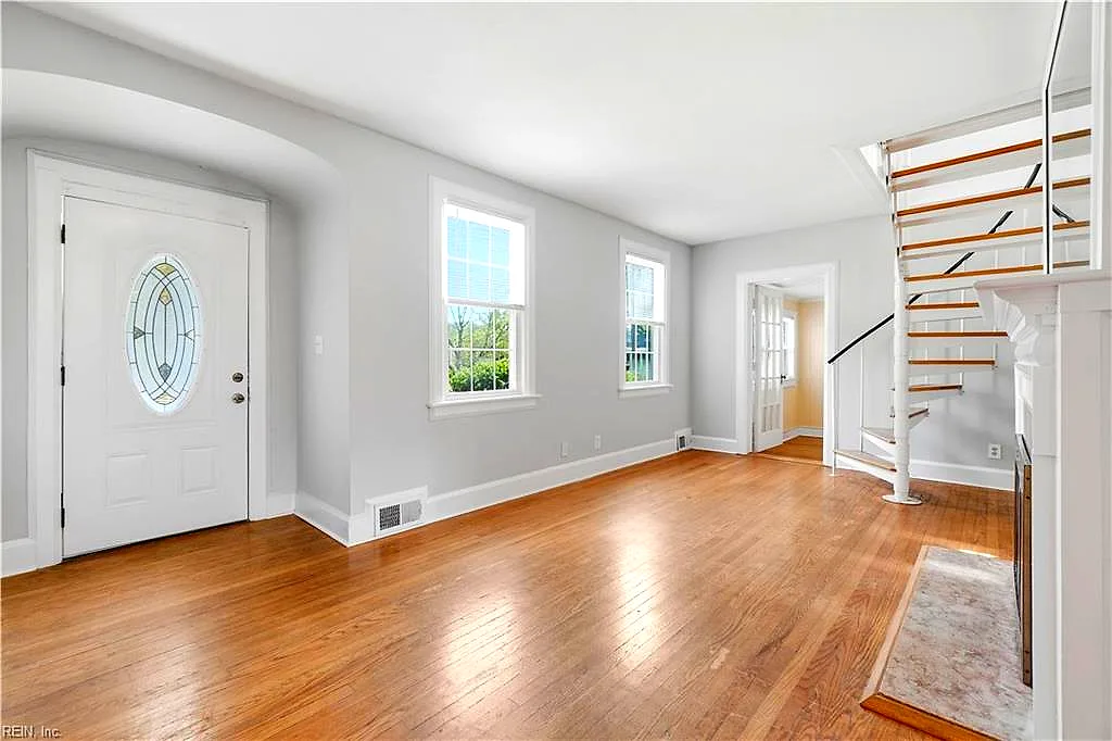 203 Burleigh Ave, Norfolk — photo