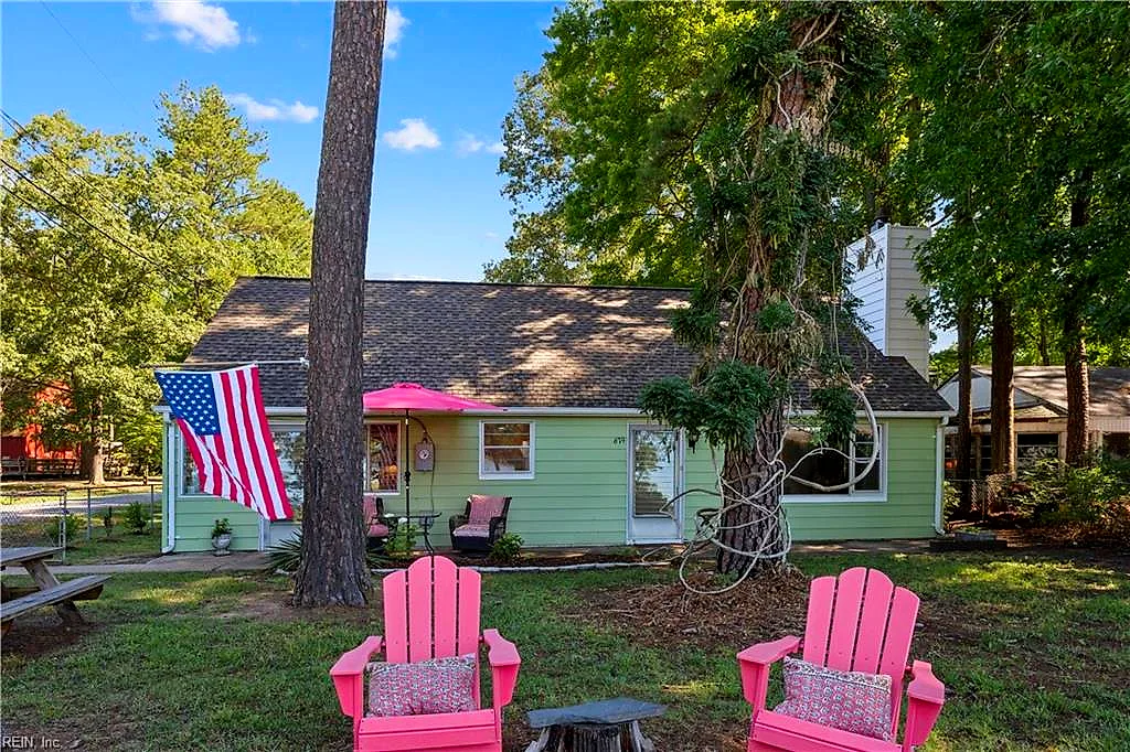679 Shore Dr, Hartfield — photo
