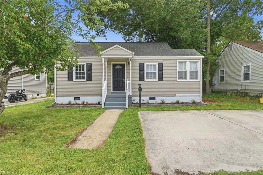 1114 Ferebee AVE, CHESAPEAKE VA 23324