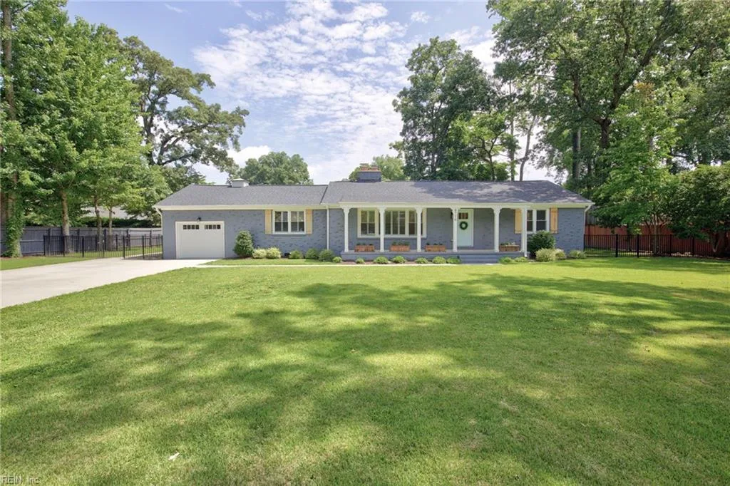 4716 Hermitage RD, VIRGINIABEACH VA 23455