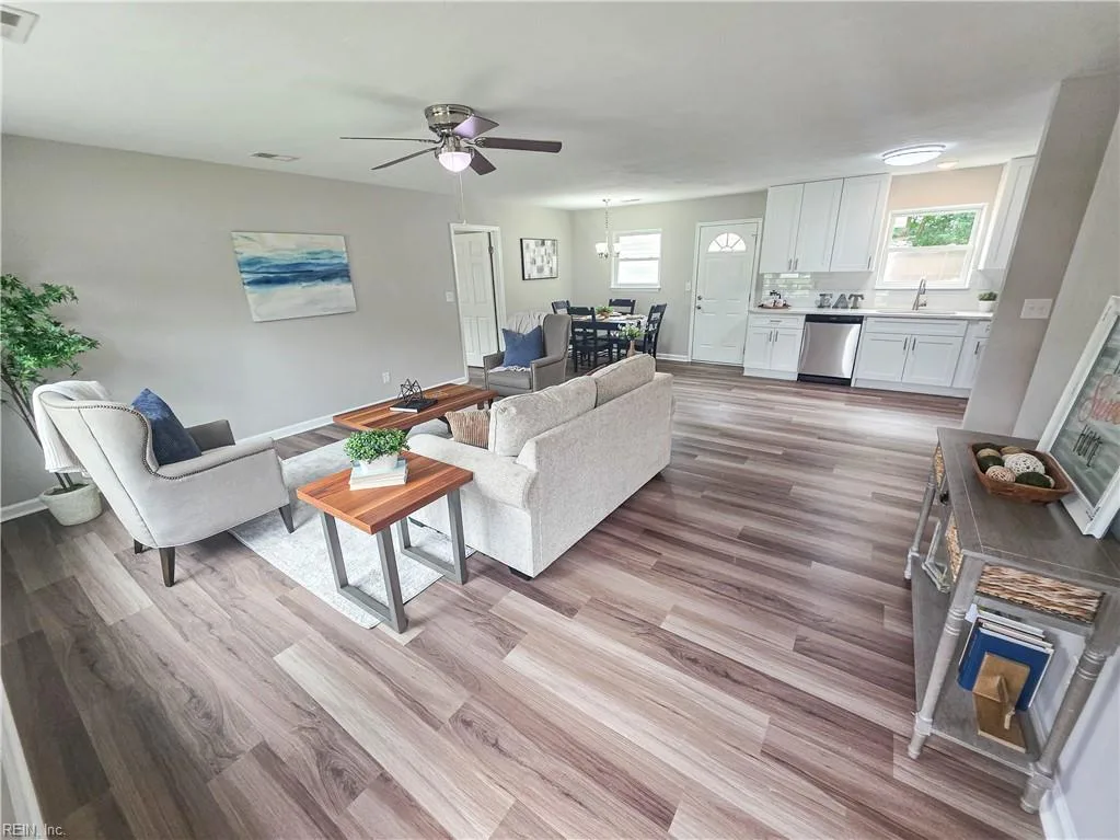 800 Churchill DR, VIRGINIABEACH VA 23464