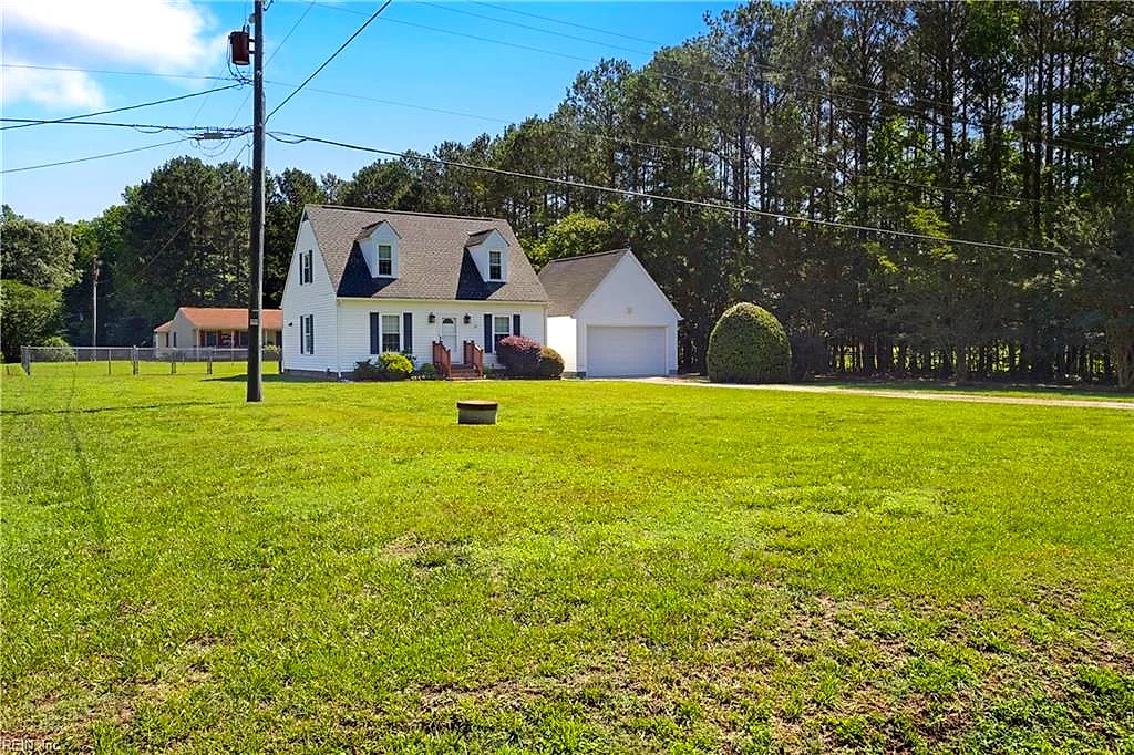5279 Hickory Fork Rd, Gloucester — photo