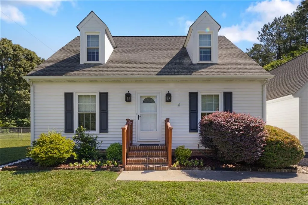 5279 Hickory Fork Rd, Gloucester — photo