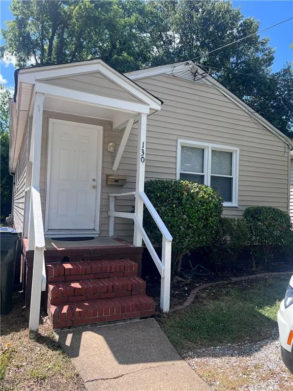 130 South AVE, NEWPORTNEWS VA 23601