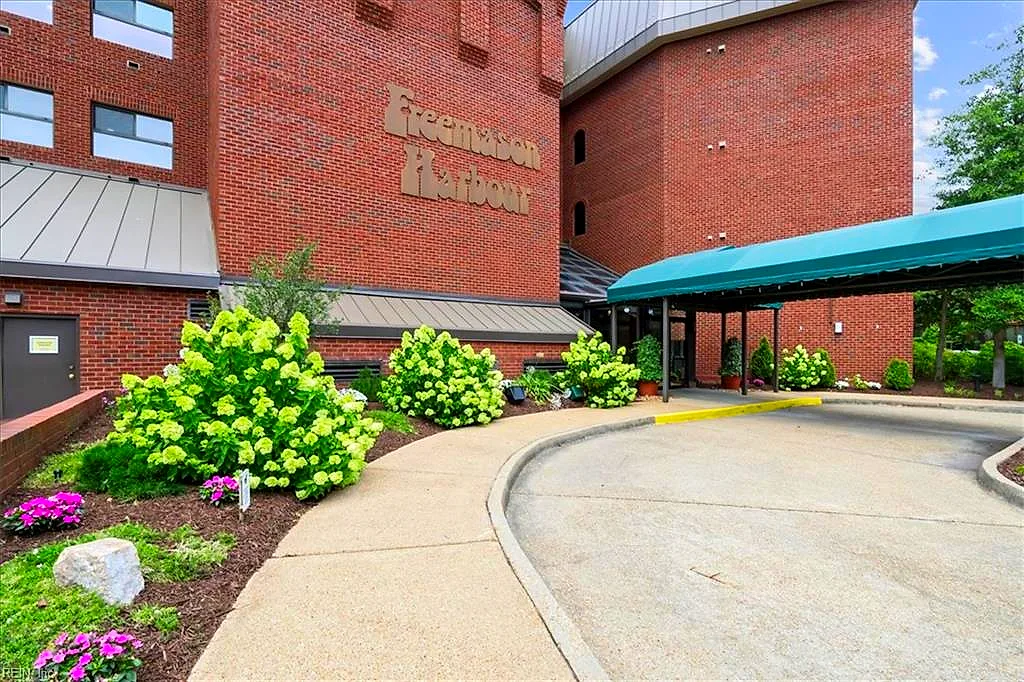 255 College Cross NONE #42, NORFOLK VA 23510