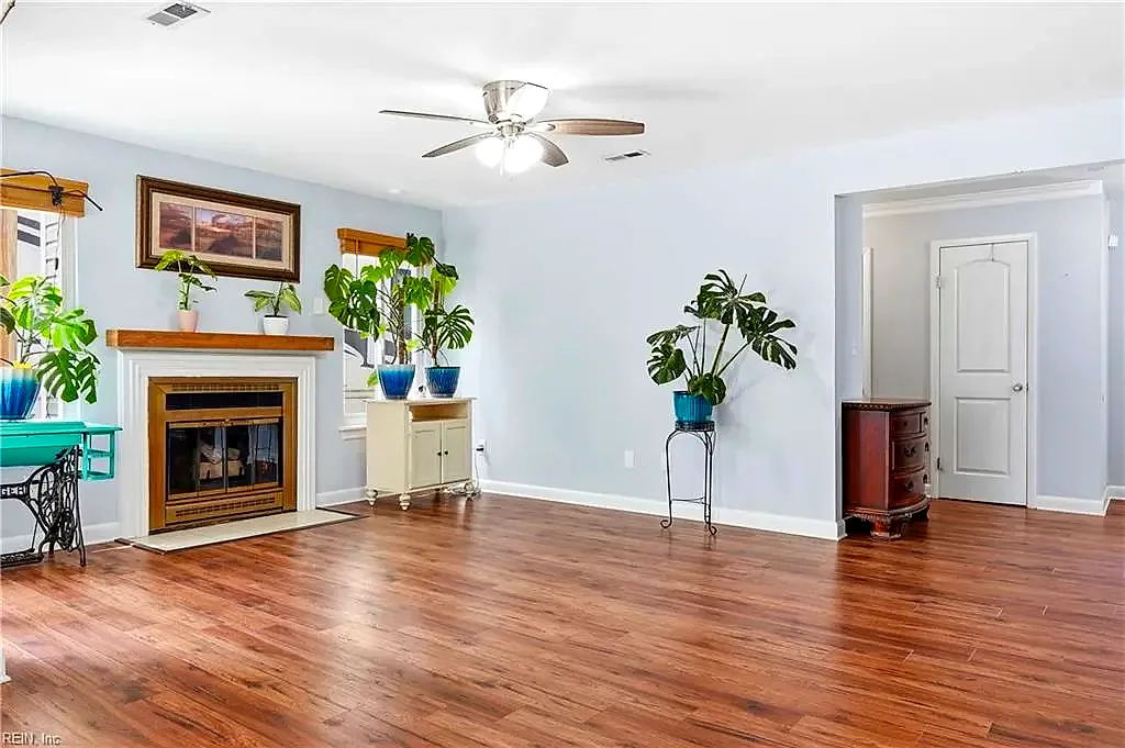 3325 Barberry Ln, Virginia Beach — photo