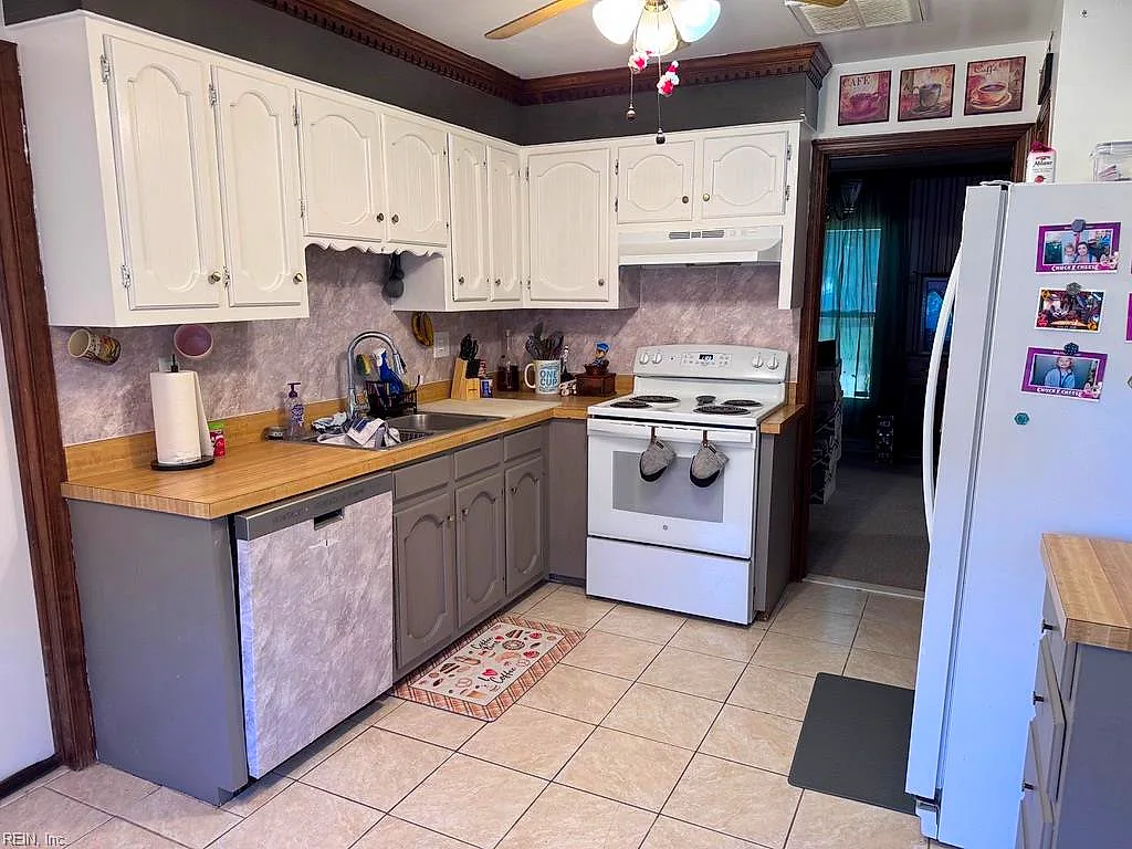 2824 Augusta Cir, Virginia Beach — photo