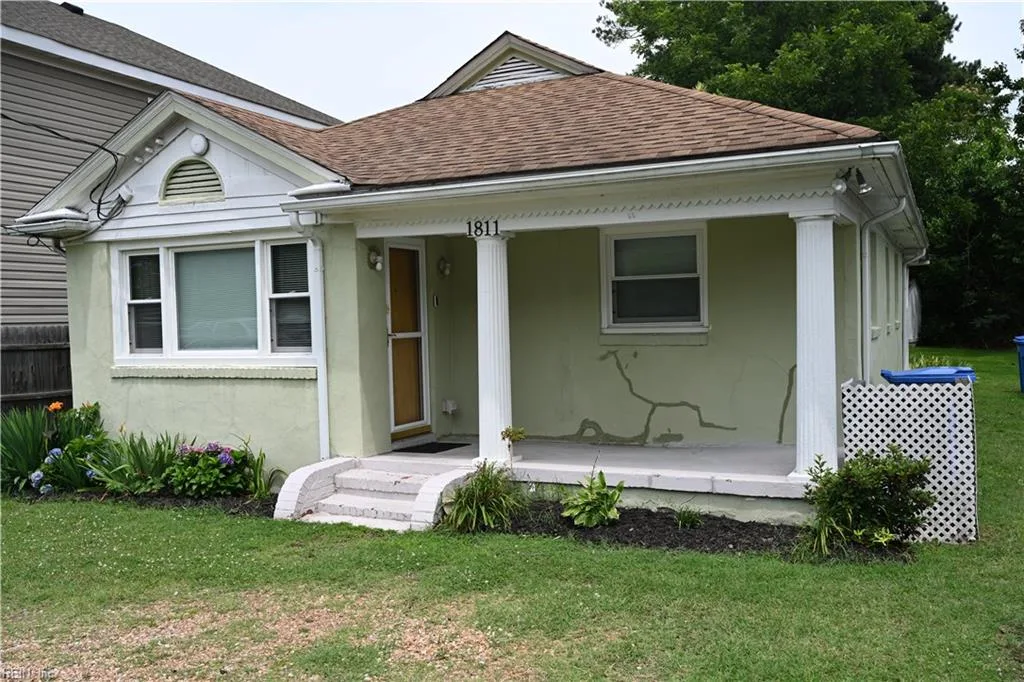 1811 Hoover AVE, CHESAPEAKE VA 23324