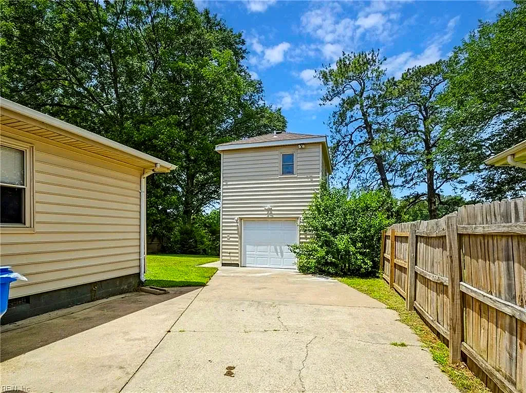 1425 Philmont Ave, Chesapeake — photo