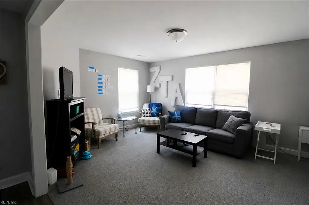 850 W 43rd St, Norfolk — photo