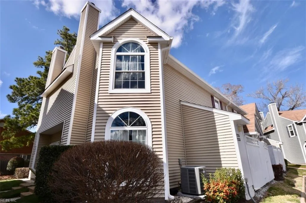2233 Westsail LN, VIRGINIABEACH VA 23455