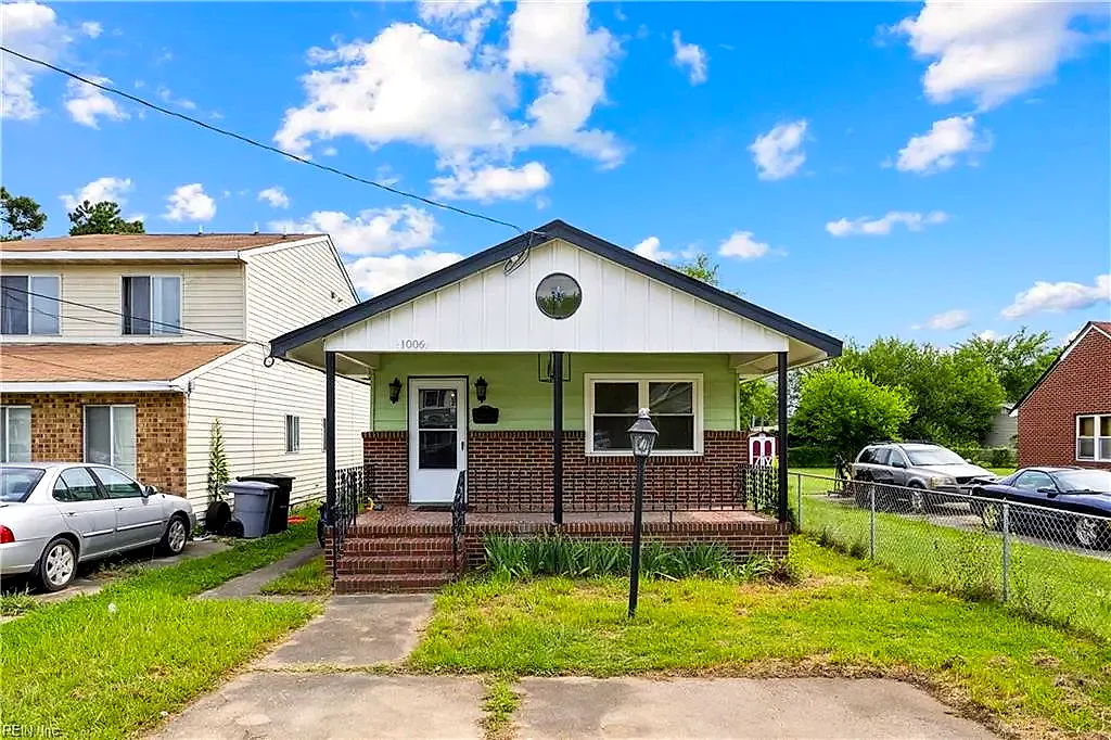 1006 Easterly AVE, HAMPTON VA 23669