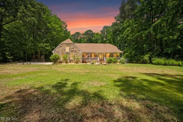 1028 Pleasant Ridge DR, CHESAPEAKE VA 23322