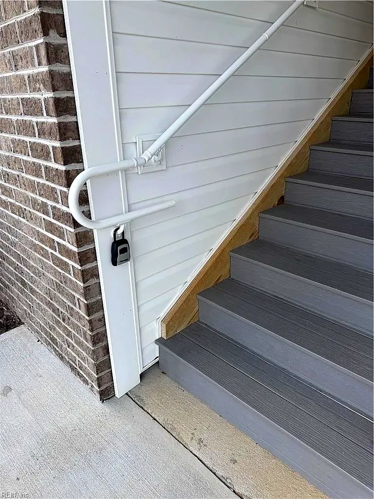 1725 Dromolin Dr #105, Virginia Beach — photo