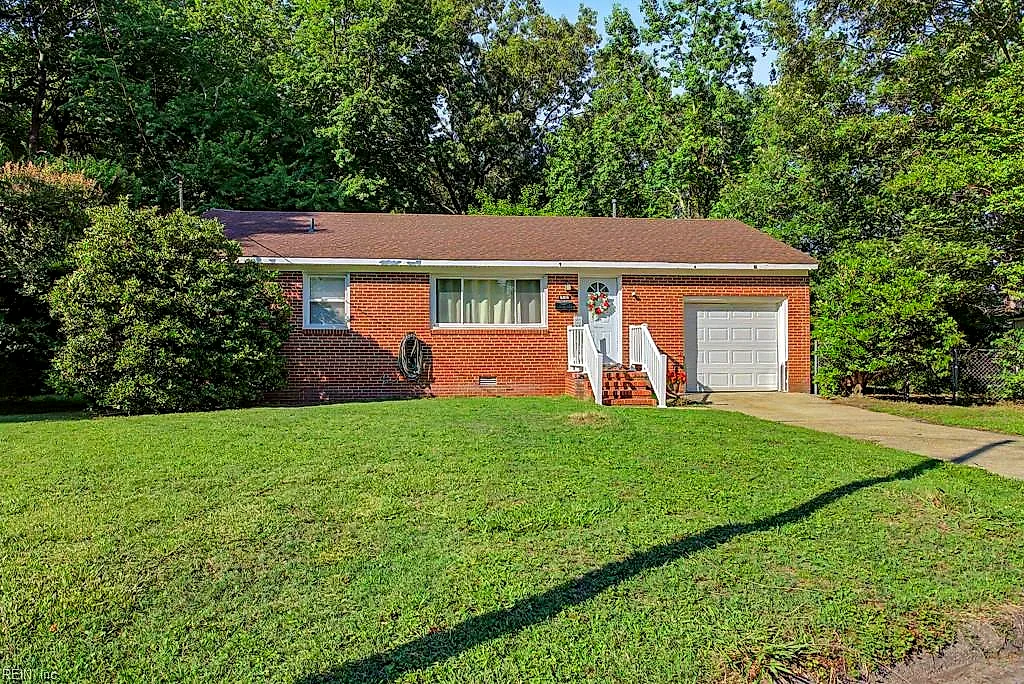 608 Cromer Ct, Hampton — photo