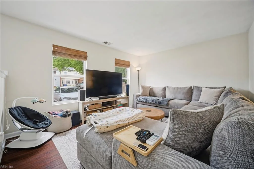 1038 Bryce Ln, Virginia Beach — photo