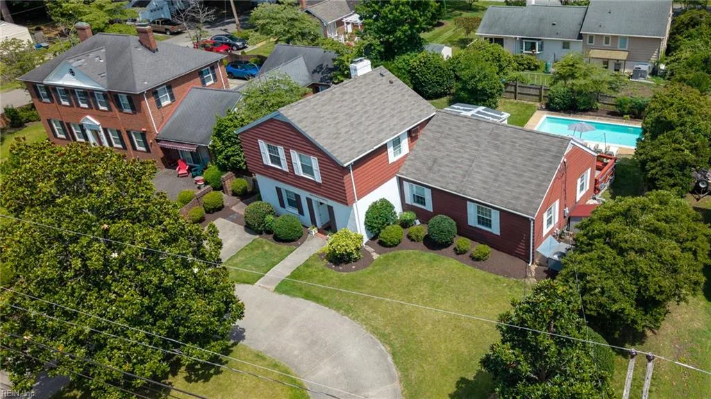 239 Shoe LN, NEWPORTNEWS VA 23606