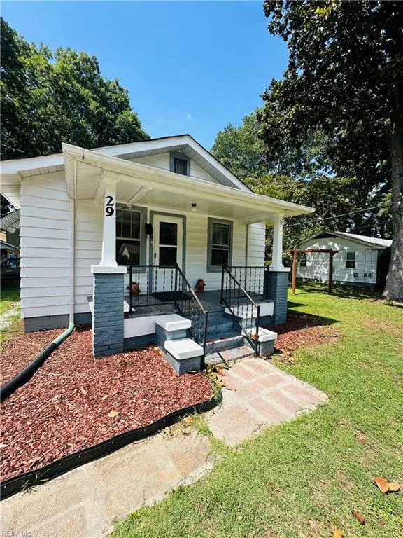 29 Deep Creek RD, NEWPORTNEWS VA 23606