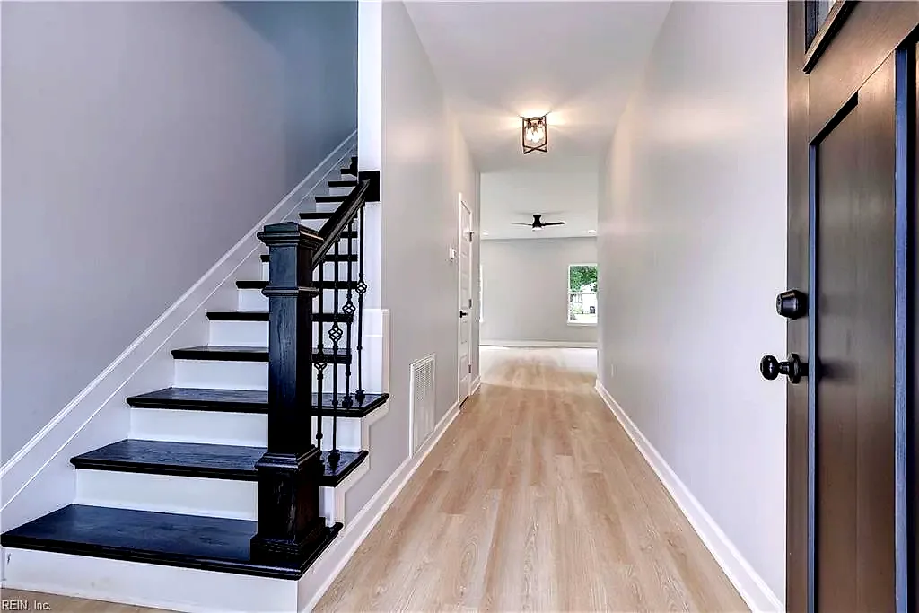 8709 B Pocahontas Trl, Williamsburg — photo