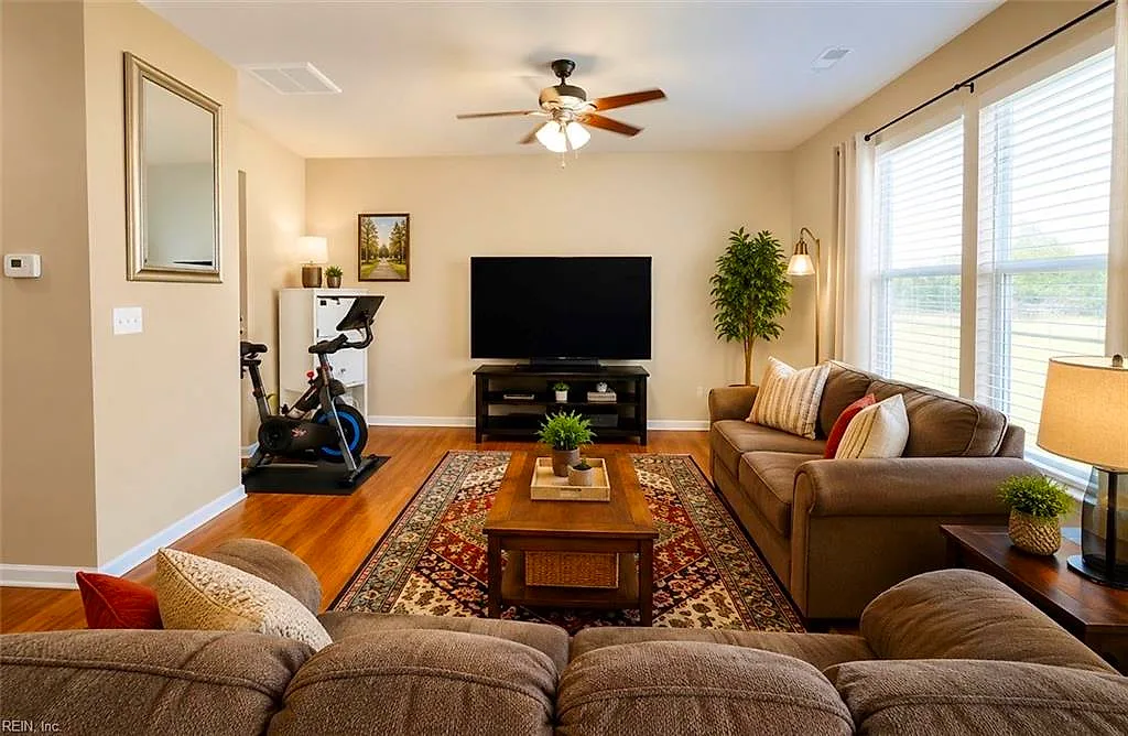 40 Kilverstone Way, Hampton — photo