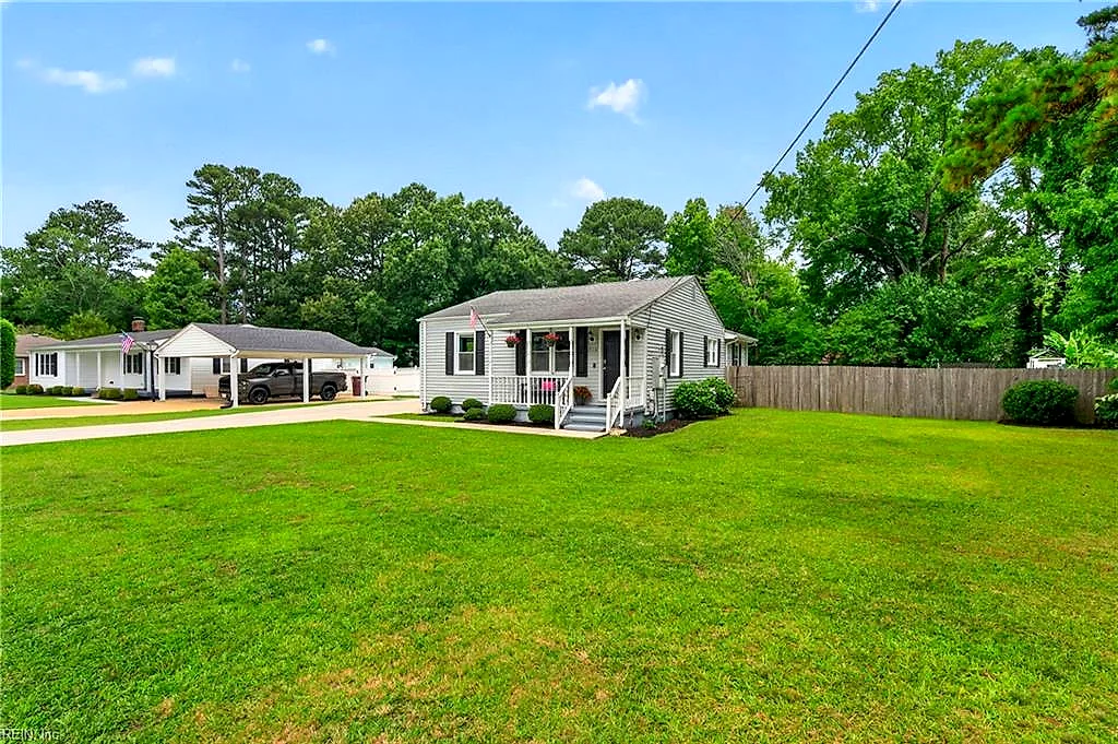 216 Marion Dr, Chesapeake — photo