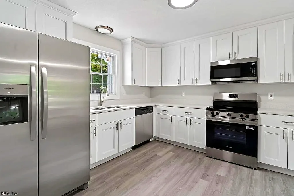 112 W Rexford Dr, Newport News — photo