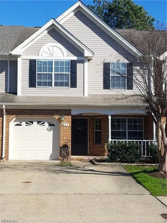 821 Lake CIR S, CHESAPEAKE VA 23322