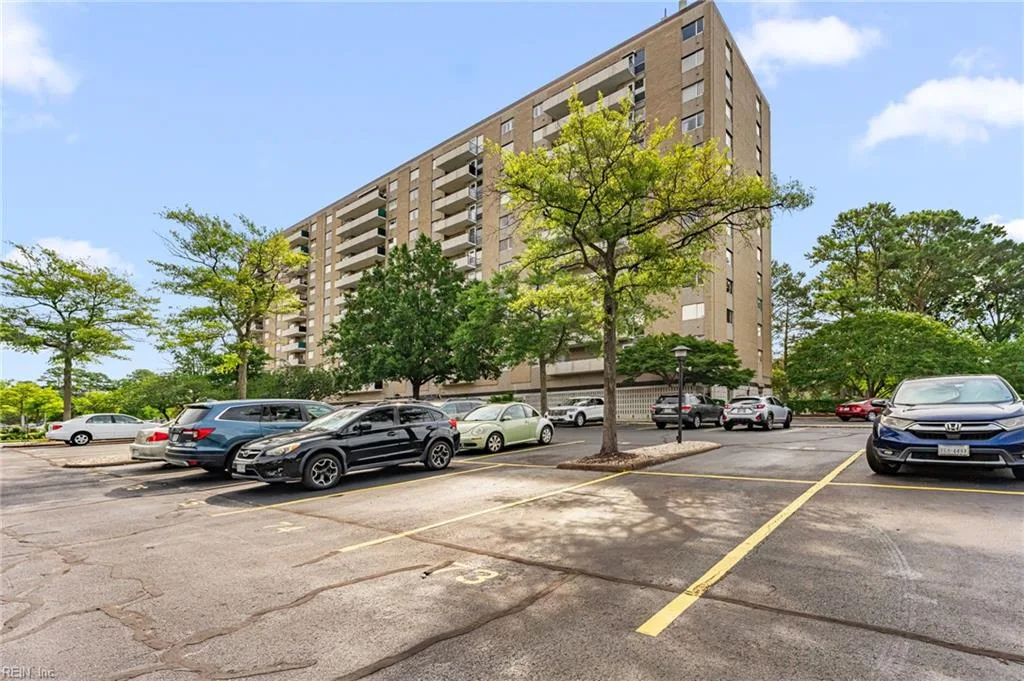 7320 Glenroie AVE #2G, NORFOLK VA 23505