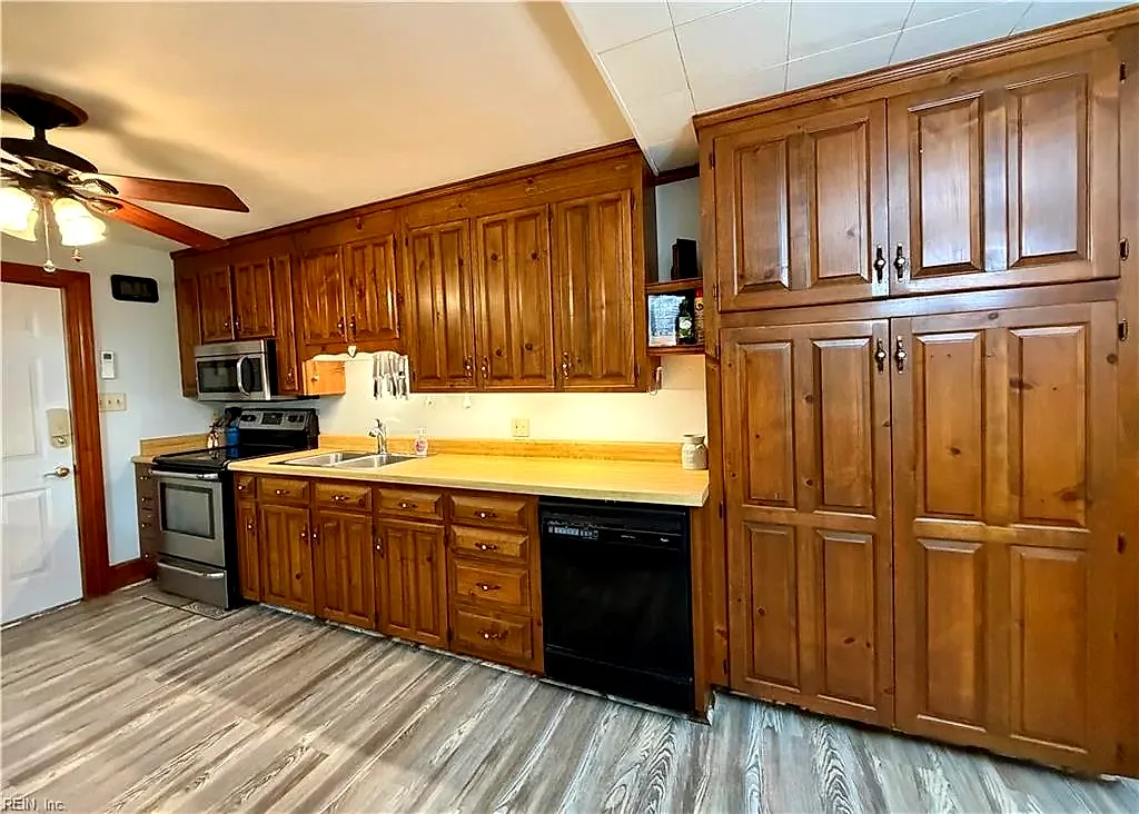 2224 Kings Hwy, Suffolk — photo