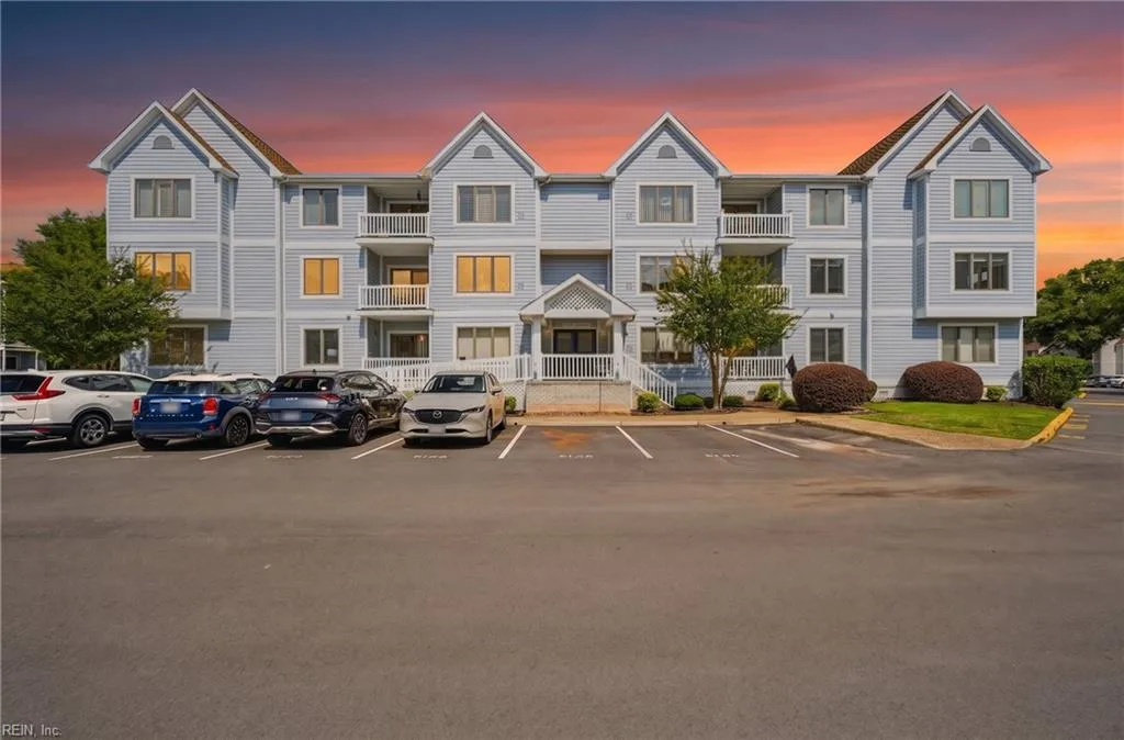 4 Harbor Watch DR #508, CHESAPEAKE VA 23320