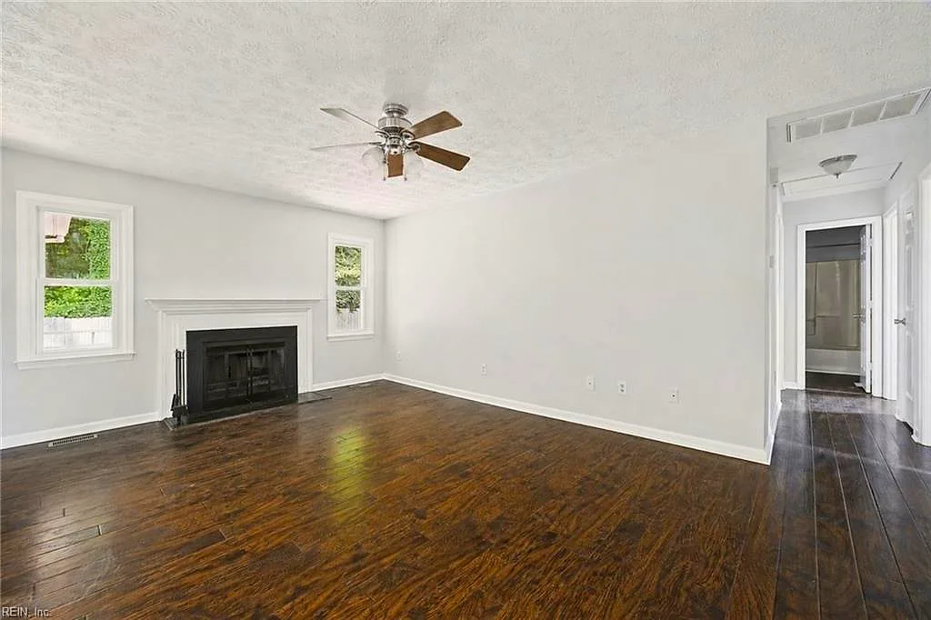 531 Dafia Dr, Hampton — photo