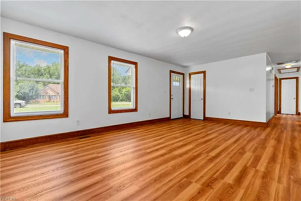 113 Spivey Farm Ln, Suffolk — photo