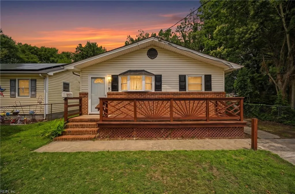312 S Curry ST, HAMPTON VA 23663