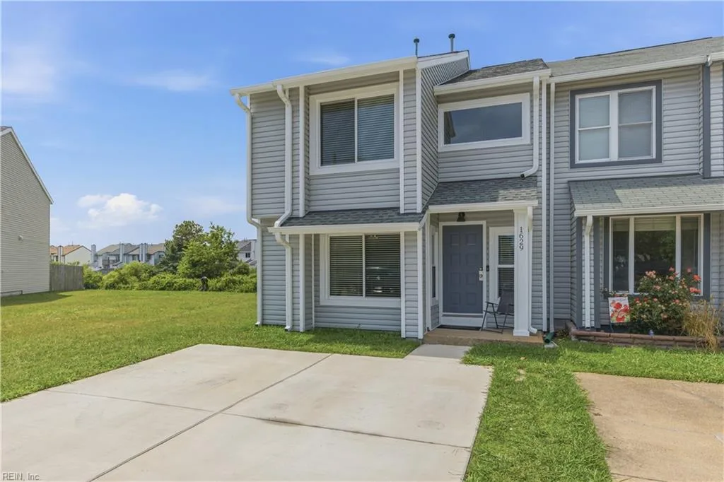 1629 Kitimal DR, VIRGINIABEACH VA 23454