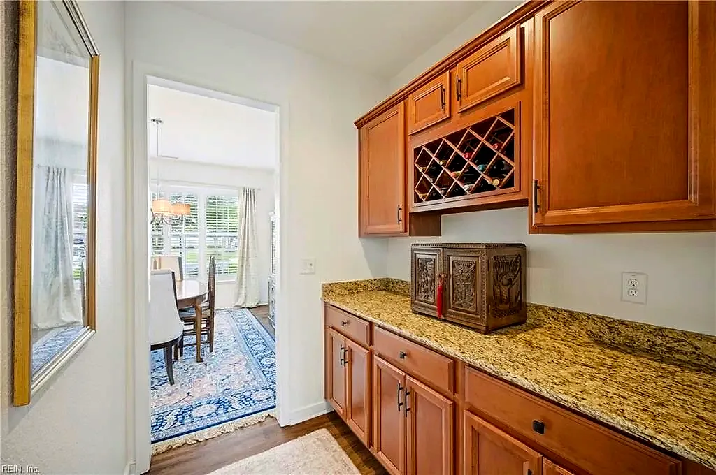 1517 Eagle Glen Dr, Chesapeake — photo