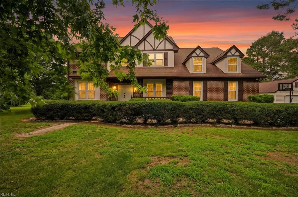 2704 Indian Creek CT, VIRGINIABEACH VA 23457