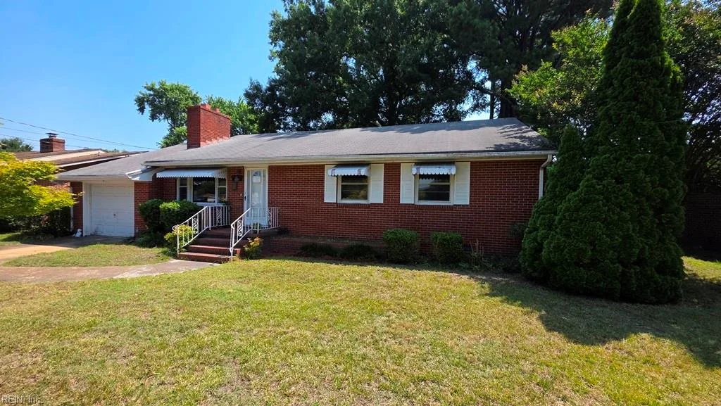 504 Winona DR N, HAMPTON VA 23661