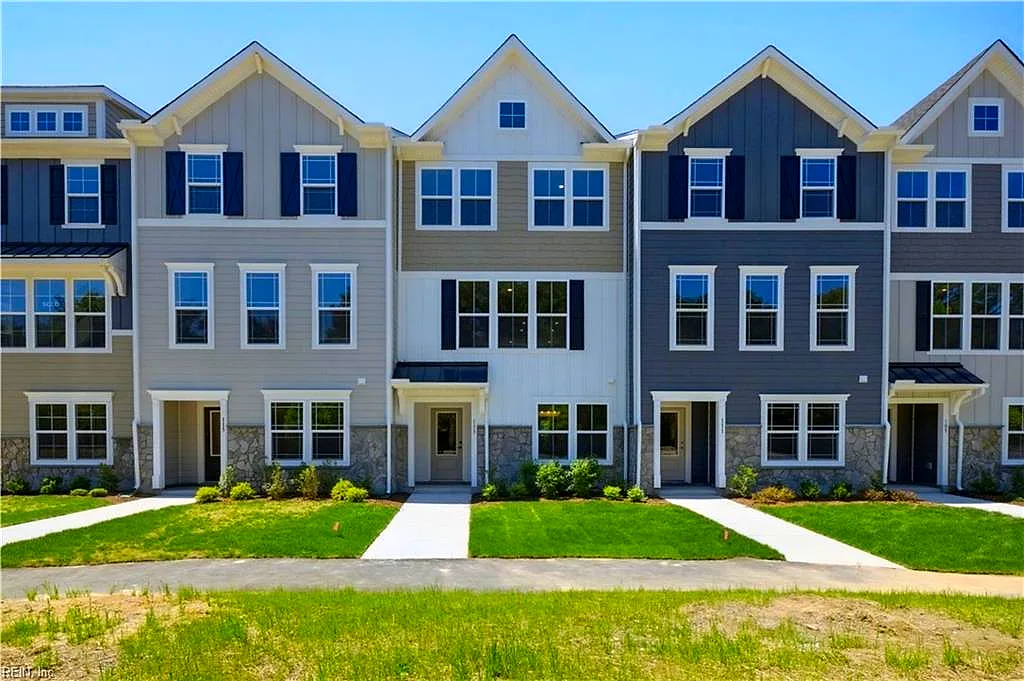125 Bracewell LN, YORKTOWN VA 23692