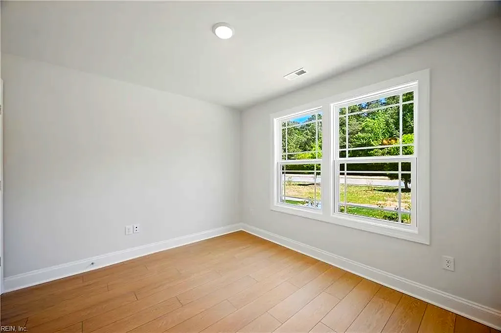 10 Bracewell Ln, Yorktown — photo