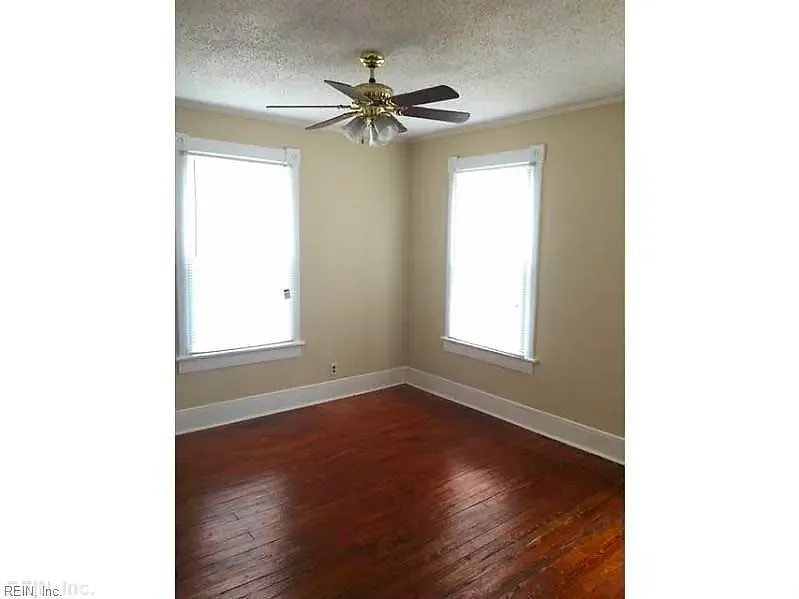207 Poplar Ave, Norfolk — photo