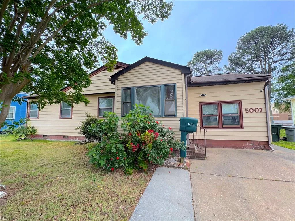 5007 Hazelwood RD, HAMPTON VA 23605