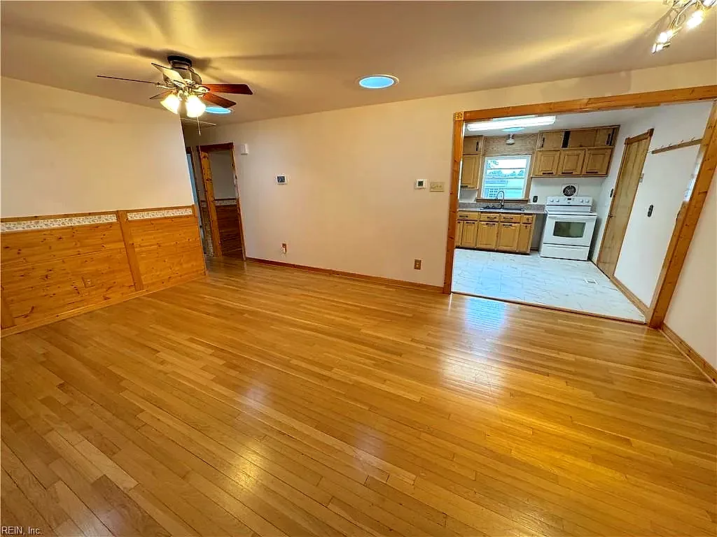 5007 Hazelwood Rd, Hampton — photo