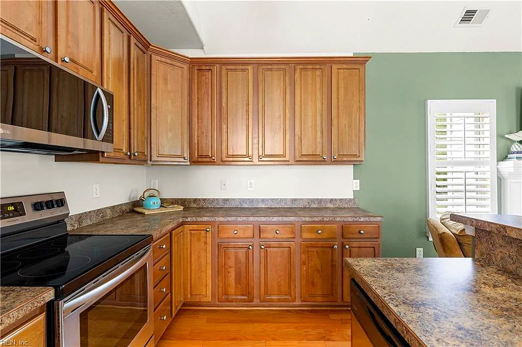 427 Fountain Dr Dr, Virginia Beach — photo
