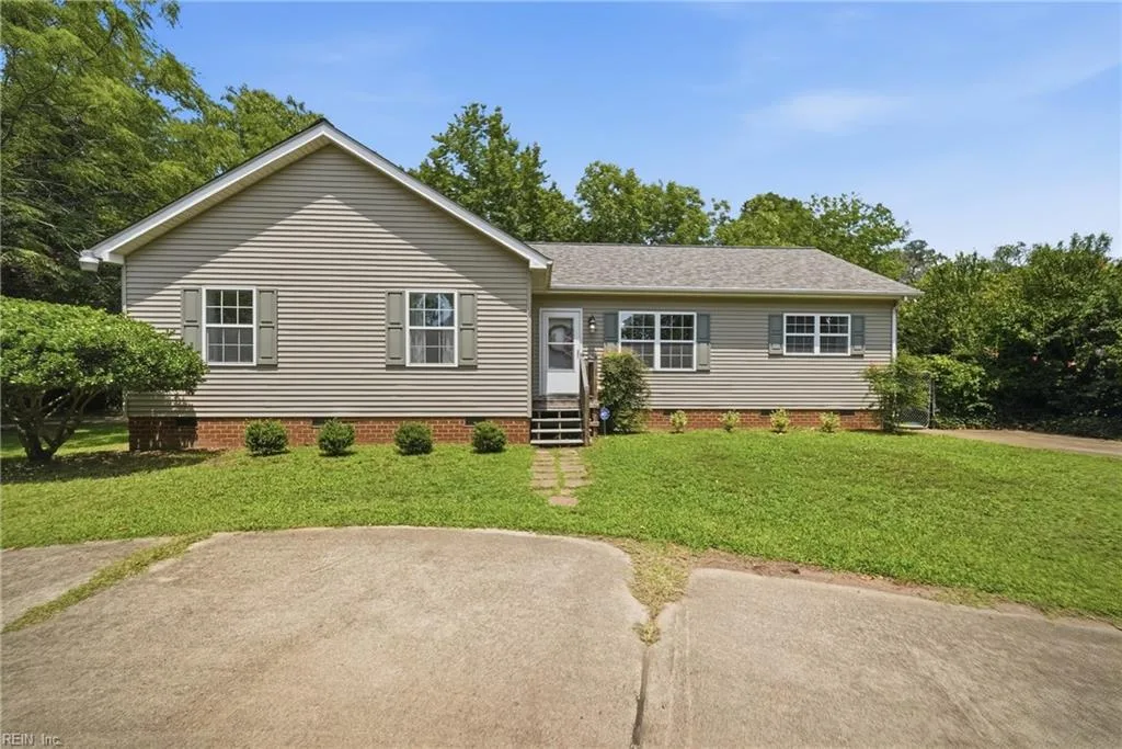 17155 Riddick RD, SMITHFIELD VA 23430