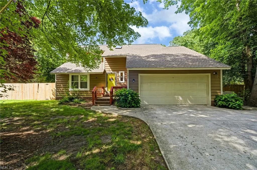 101 Warehouse CRSE, YORKTOWN VA 23692
