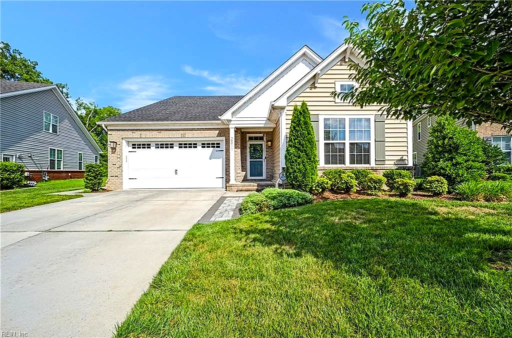 2511 Saint Martin Dr, Suffolk — photo